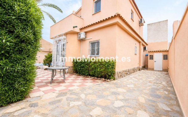Bestaande woning - Vrijstaande villa - Orihuela - Mil Palmeras