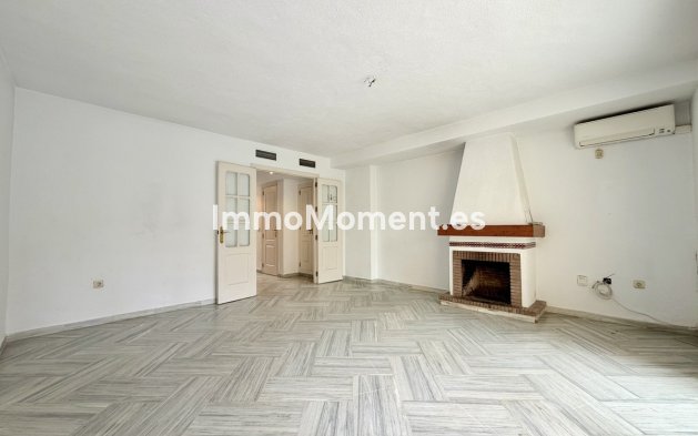 Revente - Maison mitoyenne - Estepona  - Estepona Centro