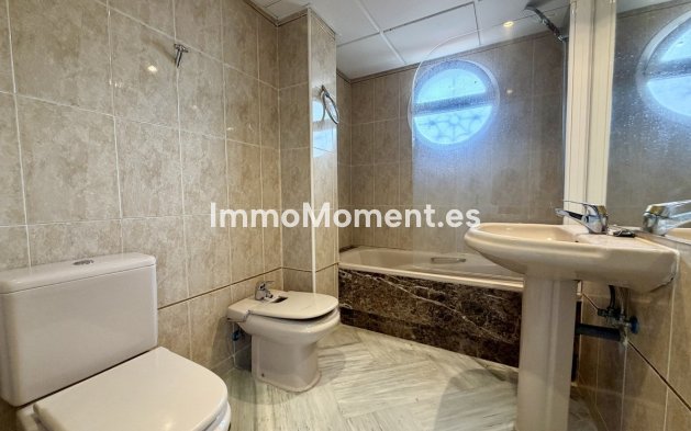 Revente - Maison mitoyenne - Estepona  - Estepona Centro