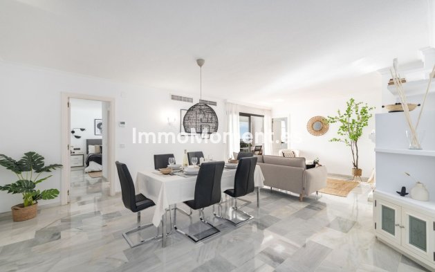Resale - Apartment - Puerto Banús