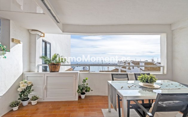 Resale - Apartment - Puerto Banús