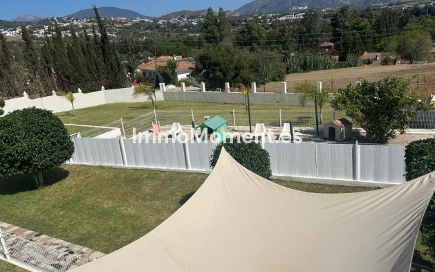 Resale - Detached villa - Marbella - Valle del Sol
