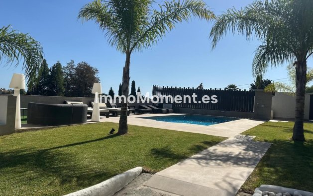 Resale - Detached villa - Marbella - Valle del Sol