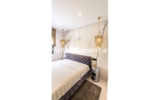 Reventa - Apartamento - Estepona  - Estepona Centro
