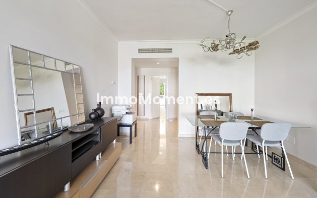 Resale - Apartment - Benahavís - Benahavís Centro