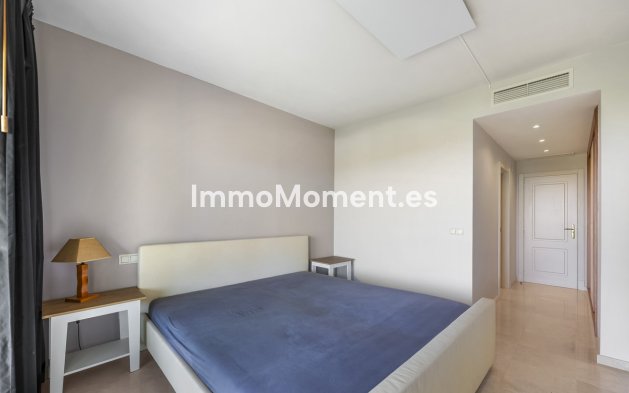 Resale - Apartment - Benahavís - Benahavís Centro
