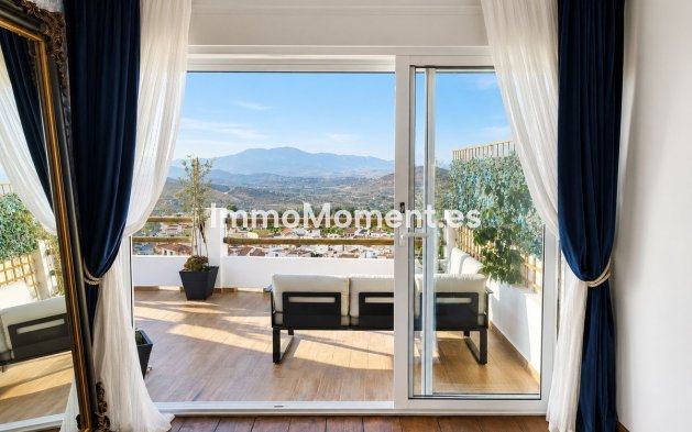 Resale - Townhouse - Inland  - Alhaurín el Grande Centro