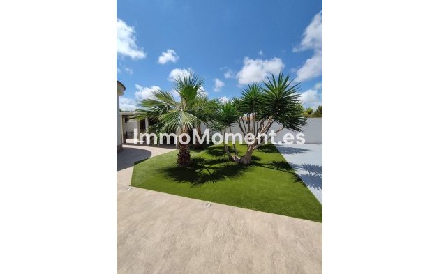 Bestaande woning - Vrijstaande villa - Torrevieja - Torrevieja Centro