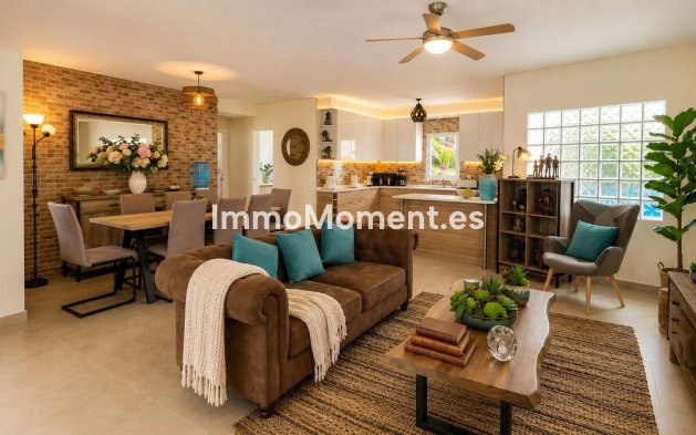 Bestaande woning - Vrijstaande villa - Torrevieja - Torrevieja Centro