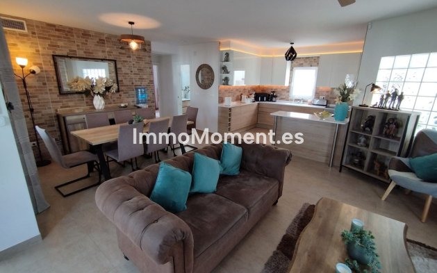 Bestaande woning - Vrijstaande villa - Torrevieja - Torrevieja Centro