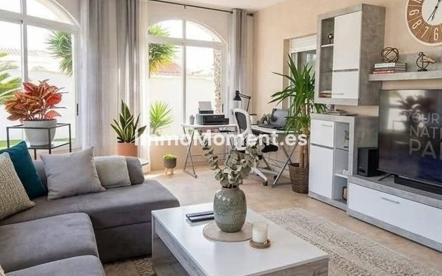 Bestaande woning - Vrijstaande villa - Torrevieja - Torrevieja Centro