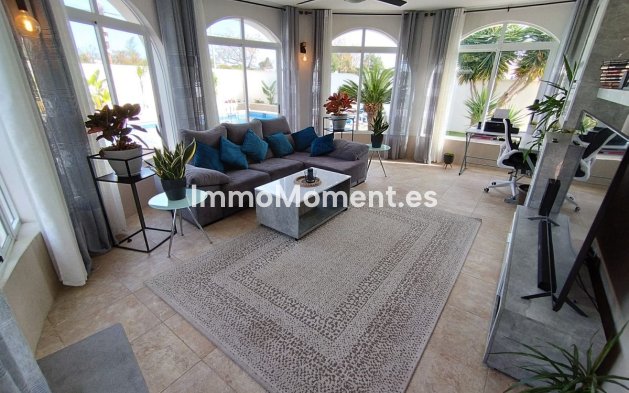 Bestaande woning - Vrijstaande villa - Torrevieja - Torrevieja Centro