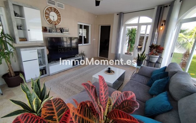 Bestaande woning - Vrijstaande villa - Torrevieja - Torrevieja Centro