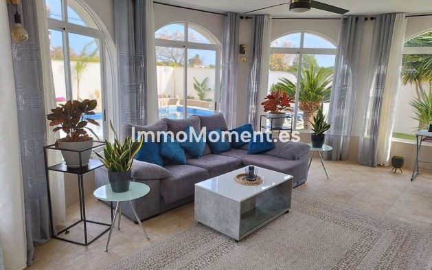 Bestaande woning - Vrijstaande villa - Torrevieja - Torrevieja Centro
