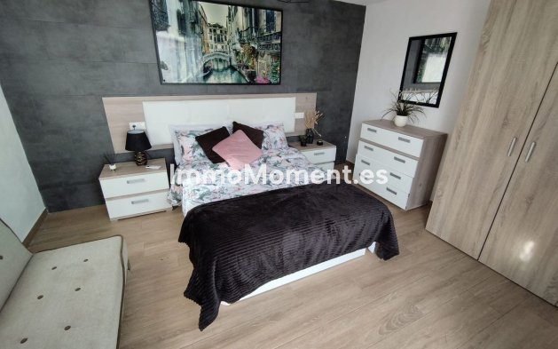 Bestaande woning - Vrijstaande villa - Torrevieja - Torrevieja Centro