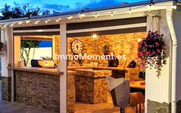 Bestaande woning - Vrijstaande villa - Torrevieja - Torrevieja Centro