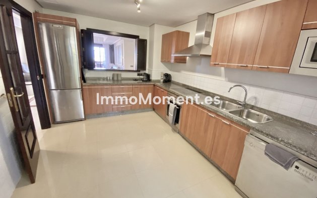 Wiederverkauf - Wohnung - Marbella - Elviria