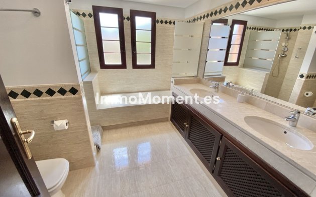 Wiederverkauf - Wohnung - Marbella - Elviria