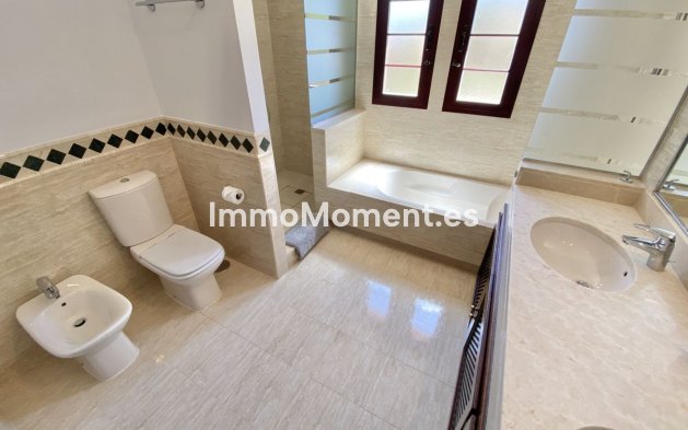 Wiederverkauf - Wohnung - Marbella - Elviria