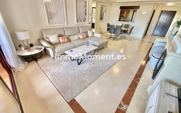 Wiederverkauf - Wohnung - Marbella - Elviria