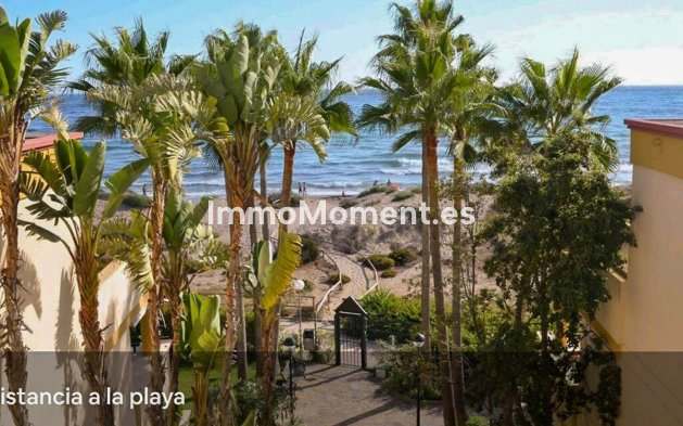 Resale - Apartment - Marbella - Elviria
