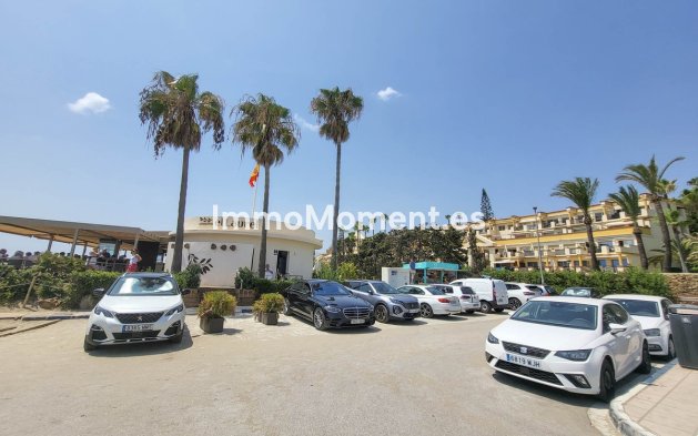 Resale - Apartment - Marbella - Elviria