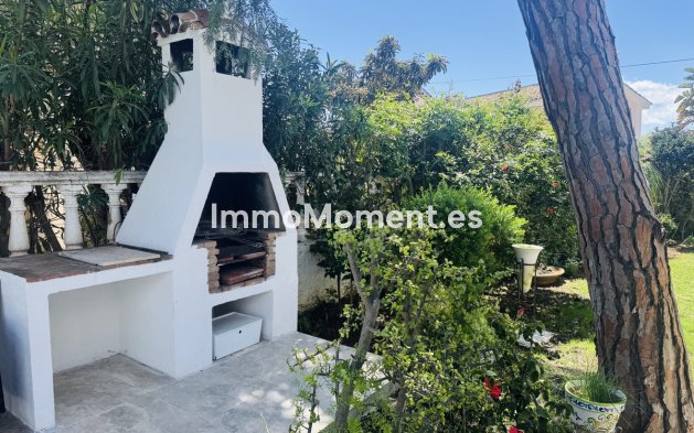 Wiederverkauf - Freistehende Villa - Marbella - Elviria