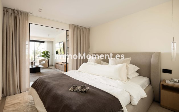 Resale - Apartment - Marbella - Nueva Andalucía