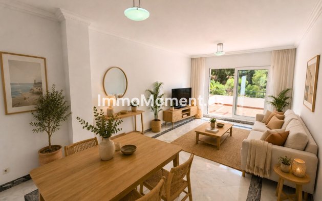 Resale - Apartment - Marbella - Nueva Andalucía