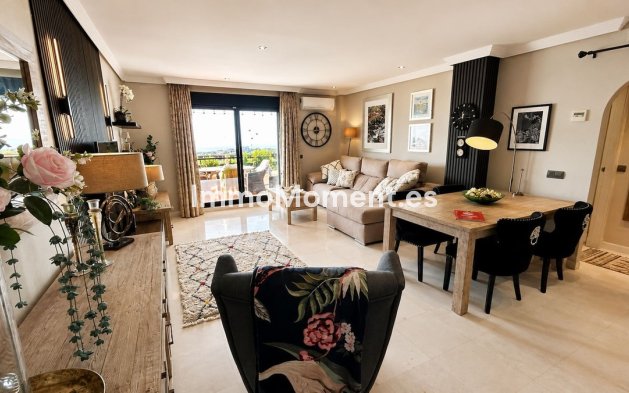 Resale - Apartment - Casares - Doña Julia