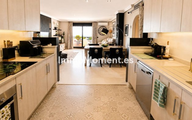Resale - Apartment - Casares - Doña Julia