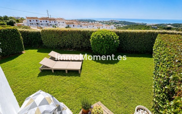 Resale - Apartment - Casares - Doña Julia