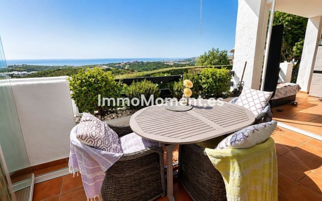 Resale - Apartment - Casares - Doña Julia