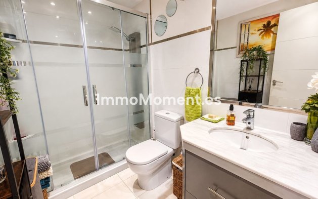 Resale - Apartment - Casares - Doña Julia