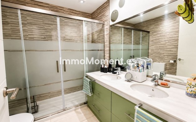 Resale - Apartment - Casares - Doña Julia