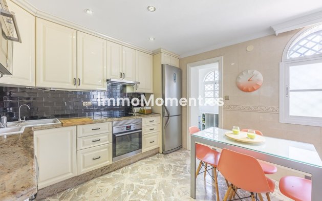 Reventa - Villa independiente - Marbella - Nueva Andalucía