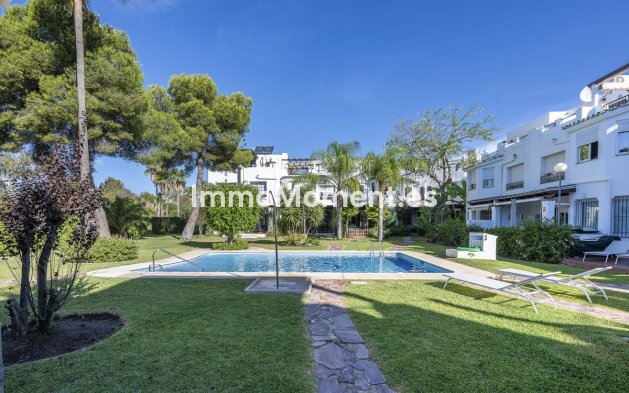 Reventa - Villa independiente - Marbella - Nueva Andalucía