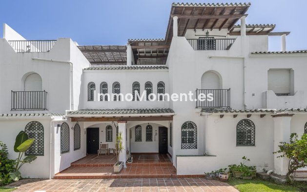 Reventa - Villa independiente - Marbella - Nueva Andalucía