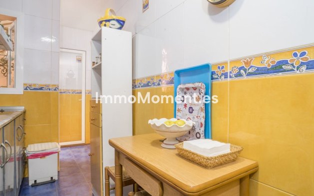 Resale - Apartment - Fuengirola - Fuengirola Centro