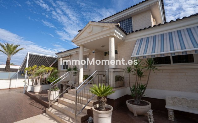 Bestaande woning - Vrijstaande villa - Torrevieja - La Mata