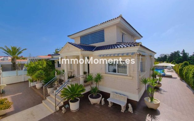 Bestaande woning - Vrijstaande villa - Torrevieja - La Mata