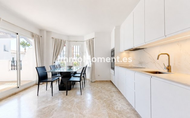 Reventa - Apartamento - Marbella - Nueva Andalucía