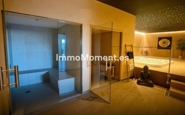 Resale - Apartment - Manilva - La Duquesa
