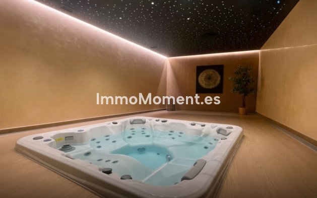 Resale - Apartment - Manilva - La Duquesa