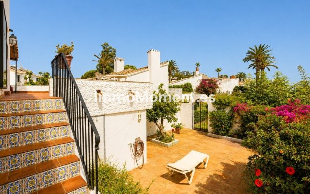 Reventa - Villa independiente - Estepona  - Estepona Centro