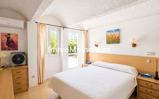 Reventa - Villa independiente - Estepona  - Estepona Centro
