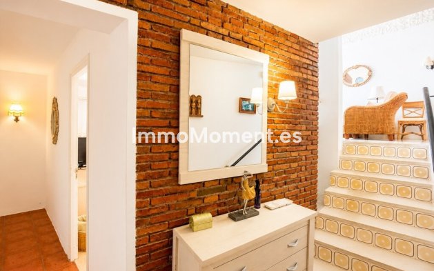 Reventa - Villa independiente - Estepona  - Estepona Centro
