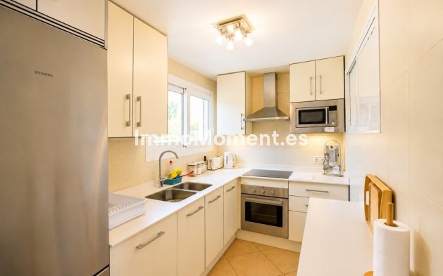 Reventa - Villa independiente - Estepona  - Estepona Centro