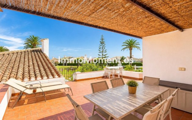 Reventa - Villa independiente - Estepona  - Estepona Centro