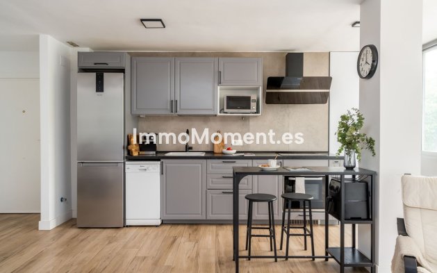Resale - Apartment - Benalmadena - Benalmadena Centro